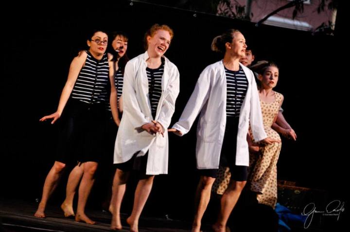 1012651_293338047469843_1615952666_n