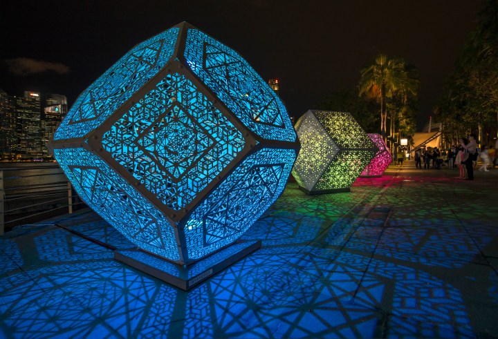 Hybycozo by Yelena Filipchuk and Serge Beaulieu. Image Courtesy of i Light Marina Bay 2017.