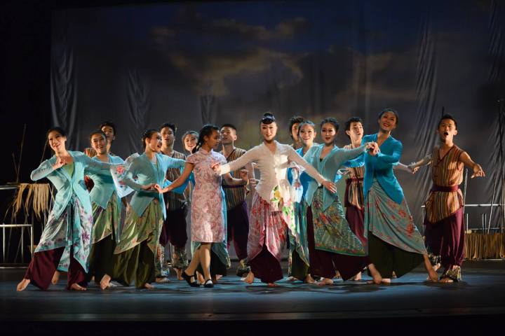 Dance Ensemble Singapore_1 (Image courtesy of Dance Ensemble Singapore).jpg