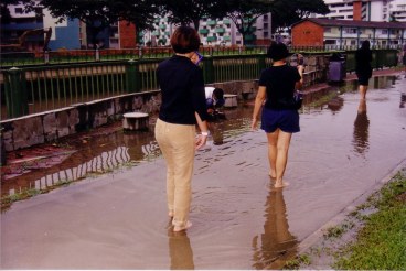 Let's Walk 06 (Singapore).jpg